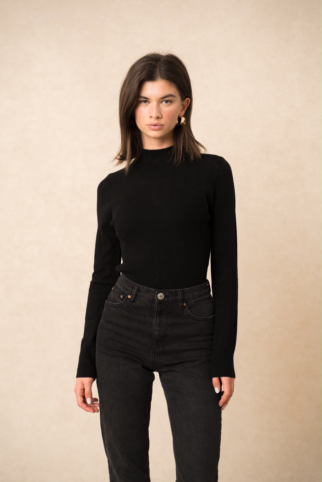 Pull Col Montant Ajouré Élégance Parisienne