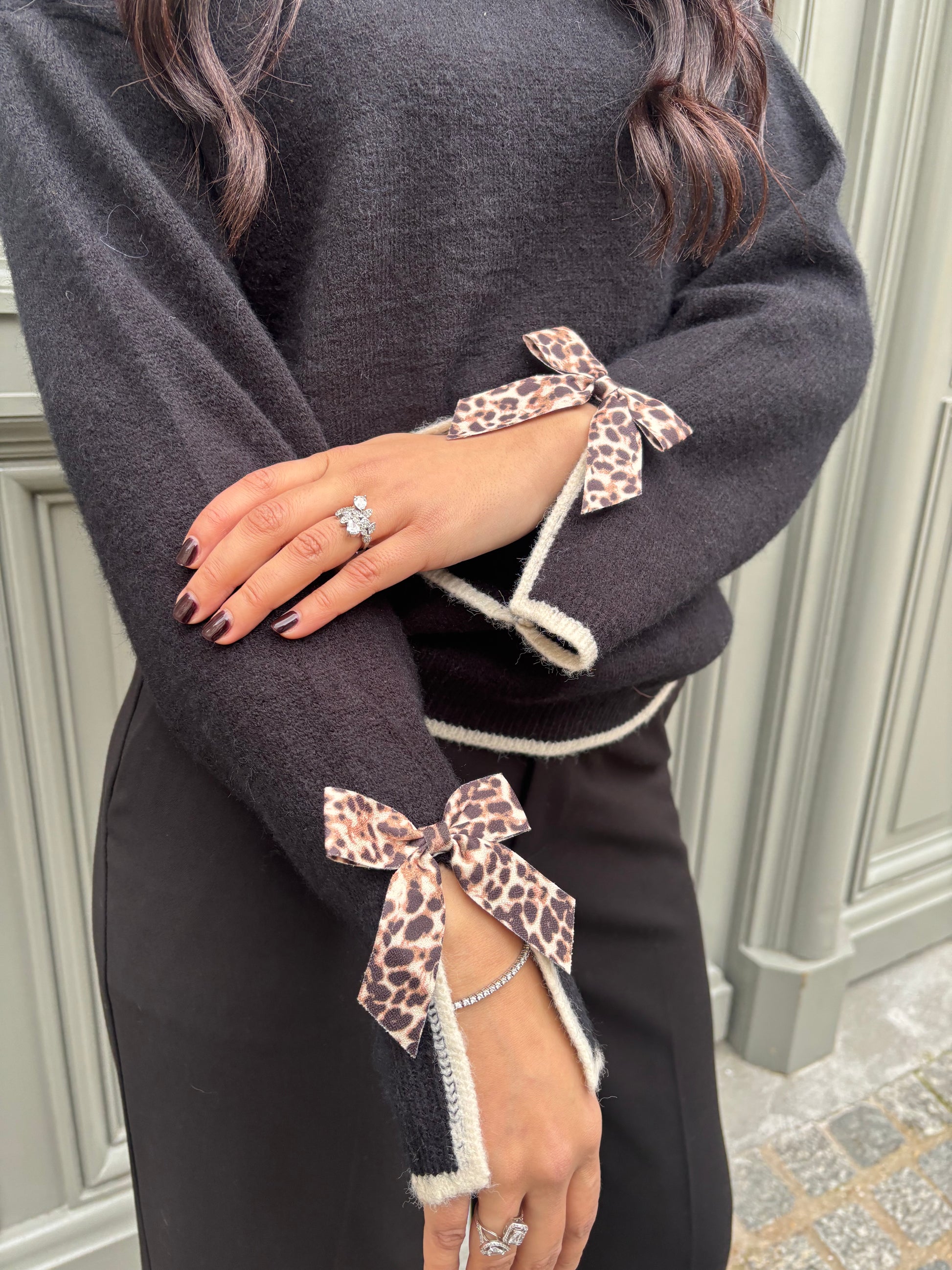Pull avec nœud léopard - femme